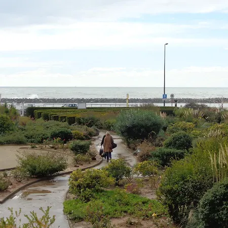 Escapade A La Plage *